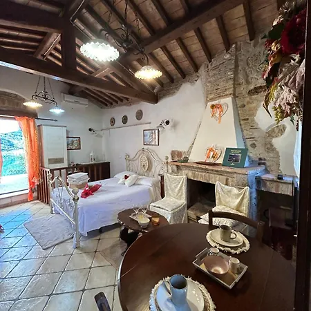 Bed & Breakfast La Casetta Sul Colle di Tora