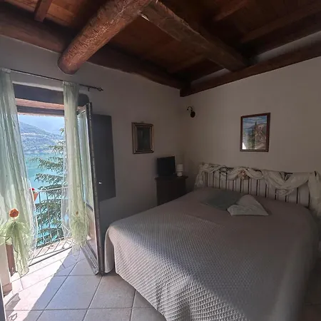 Frühstückspension La Casetta Sul Colle di Tora